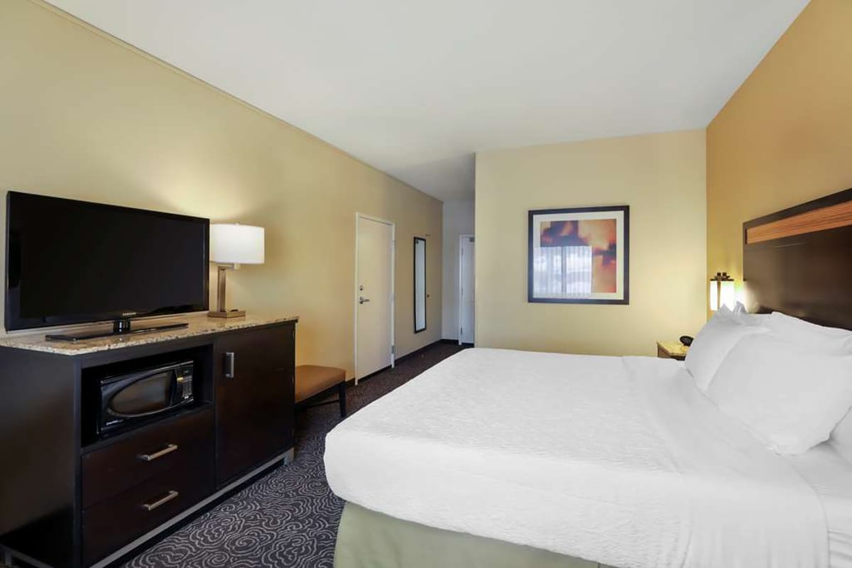 Best Western Plus Castle Rock dining area