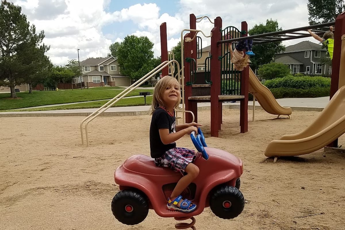 Opal Hill Drive Community Park atmosphere and seating