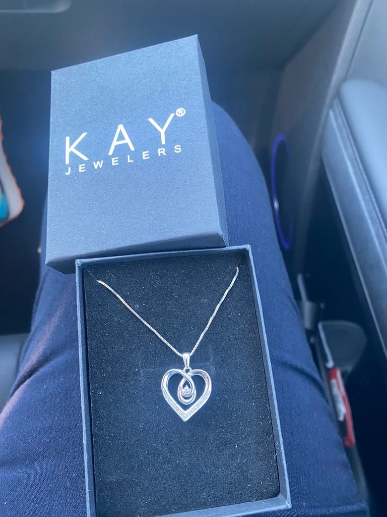 KAY Outlet featured offerings