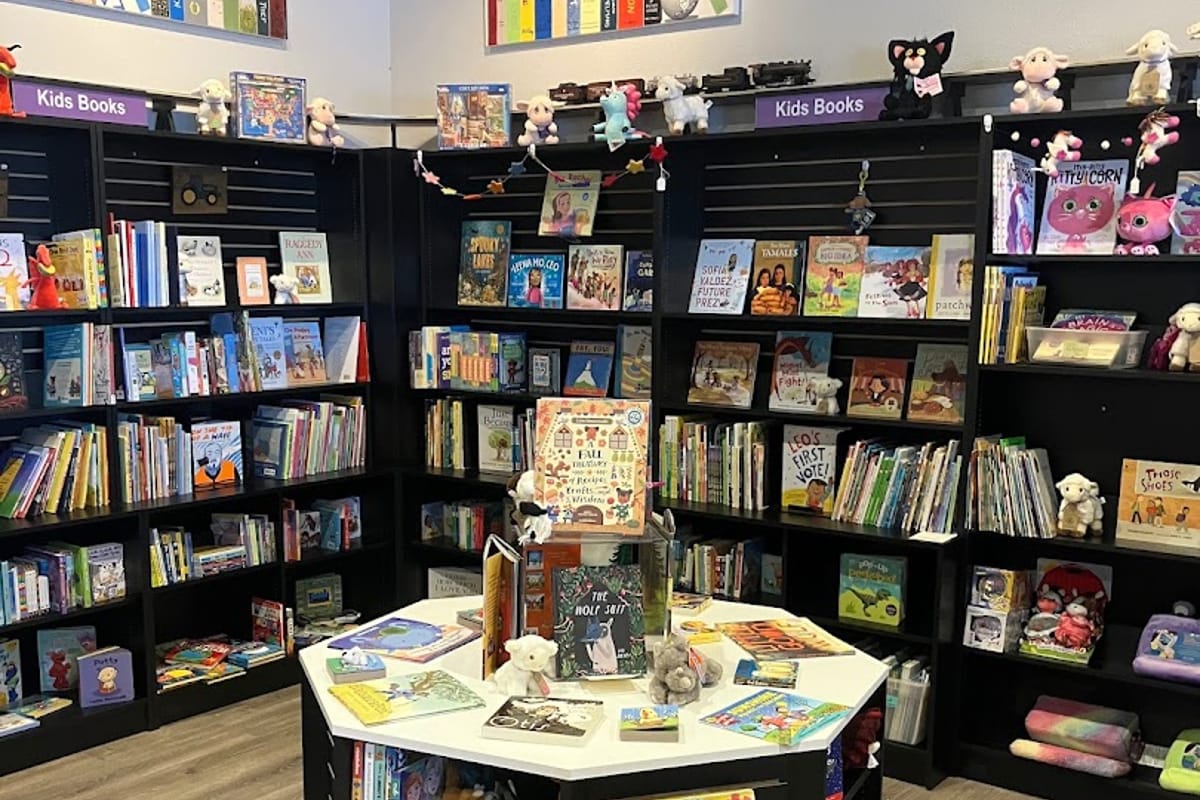 Books are Awesome atmosphere and seating