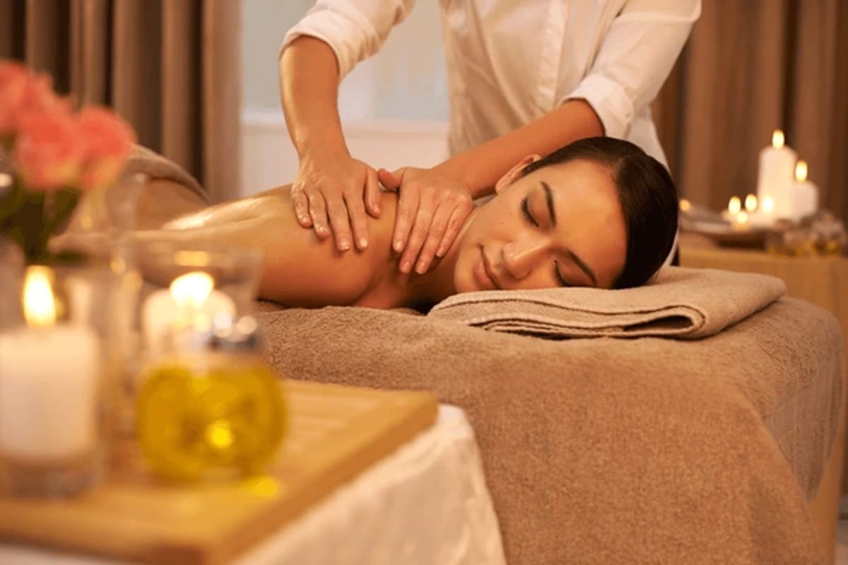 Mountain Stone Therapeutic Medical Massage dining area
