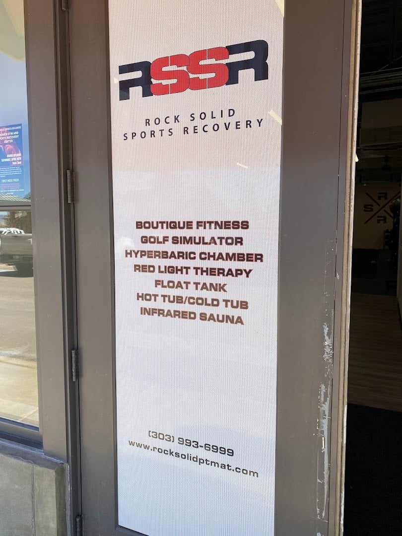Rock Solid Fitness & Wellness Club - Castle Pines atmosphere and seating