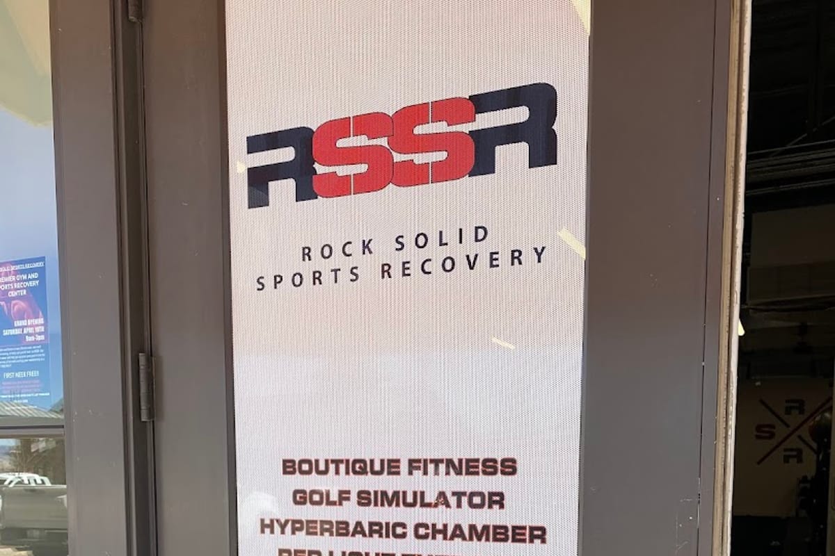 Rock Solid Fitness & Wellness Club - Castle Pines atmosphere and seating