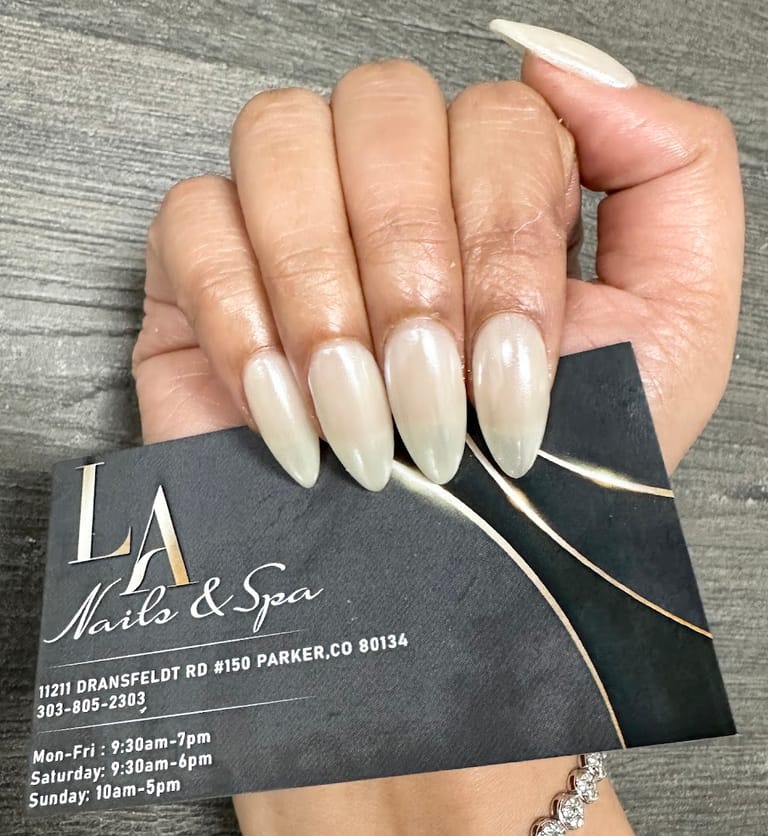 LA Nails and Spa dining area