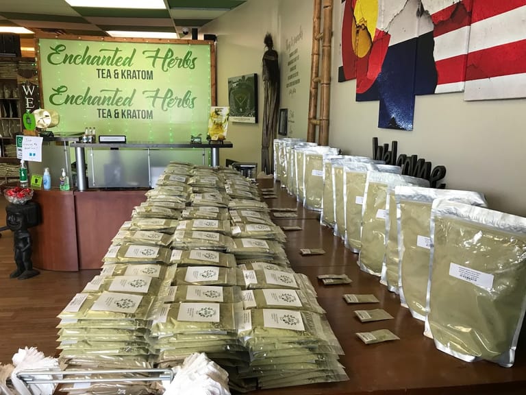 Enchanted Herbs Tea & Kratom - Best Herbal Medicine Store atmosphere and seating