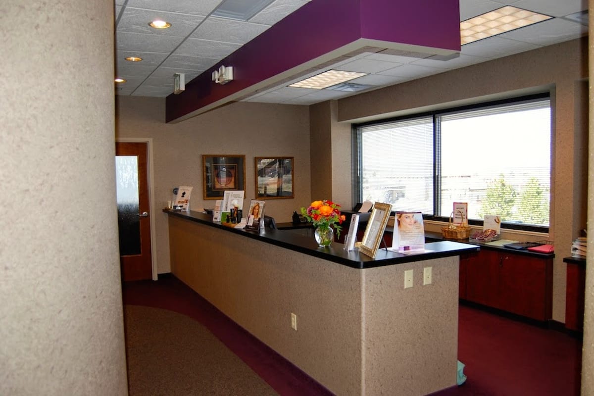 Lone Tree Facial Plastic & Cosmetic Surgery Center dining area