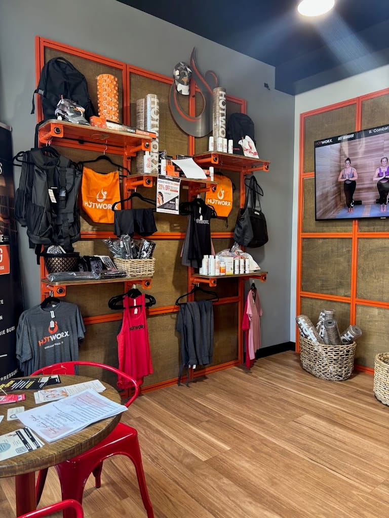 HOTWORX - Highlands Ranch Town Center dining area