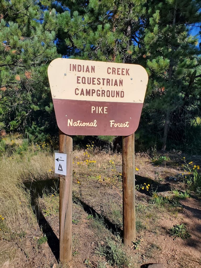 Indian Creek Trailhead dining area