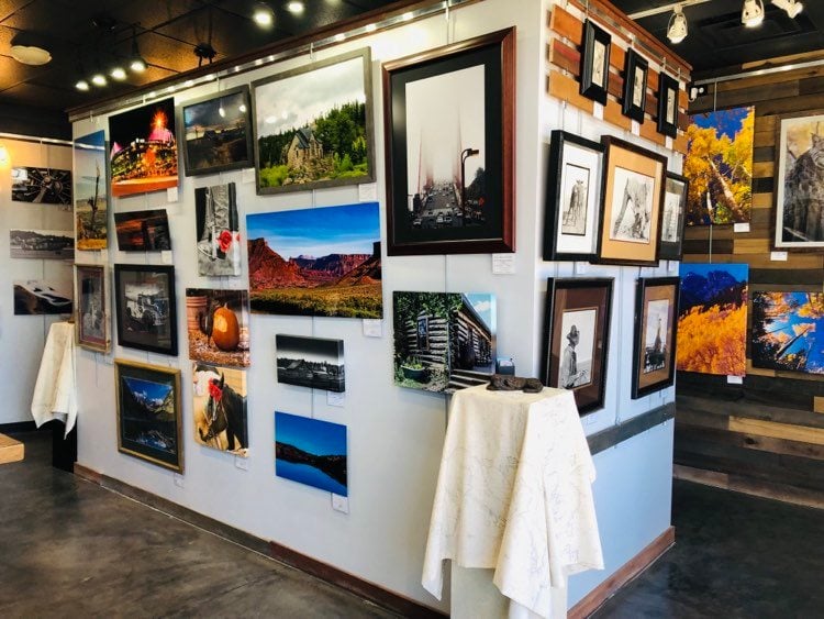 Beautiful Art Picture Framing, Inc. dining area