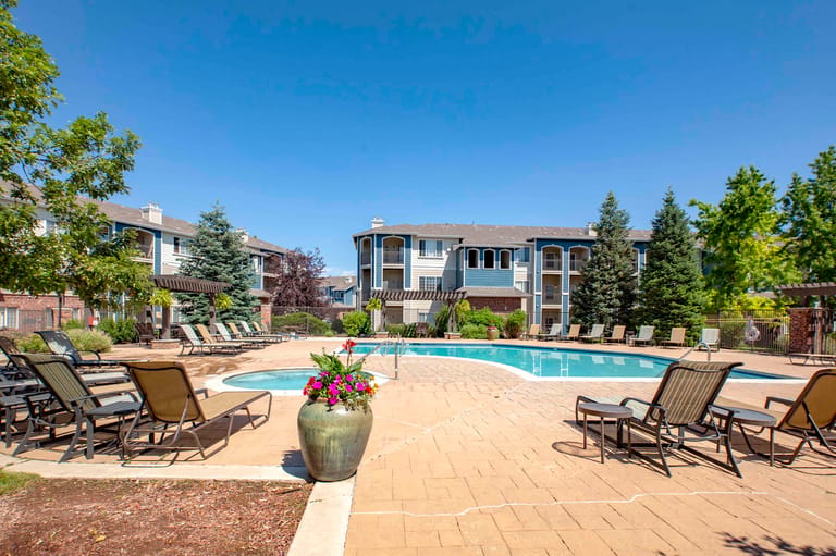 Ranchstone Apartment Homes atmosphere and seating