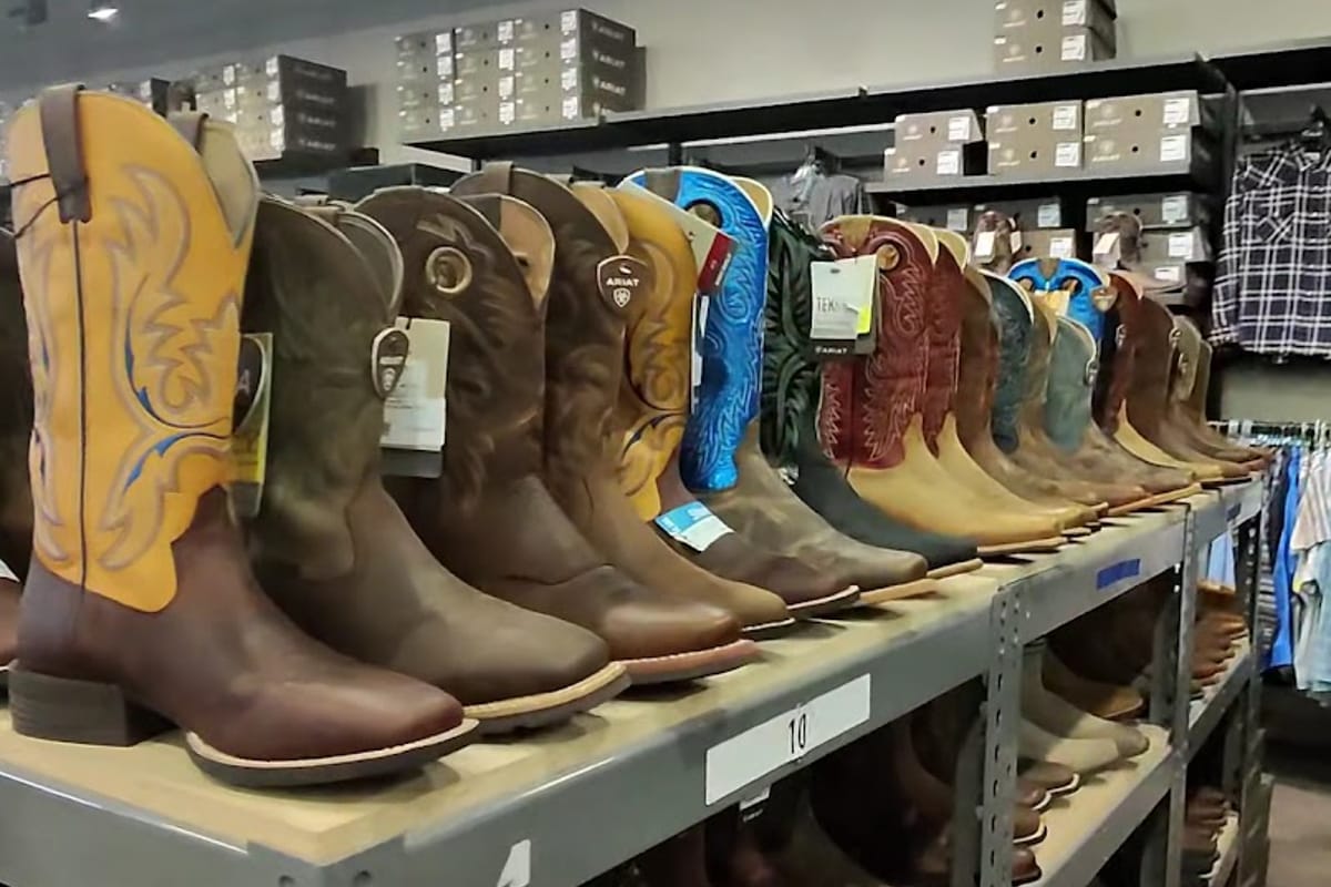 Interior view of Ariat Outlet