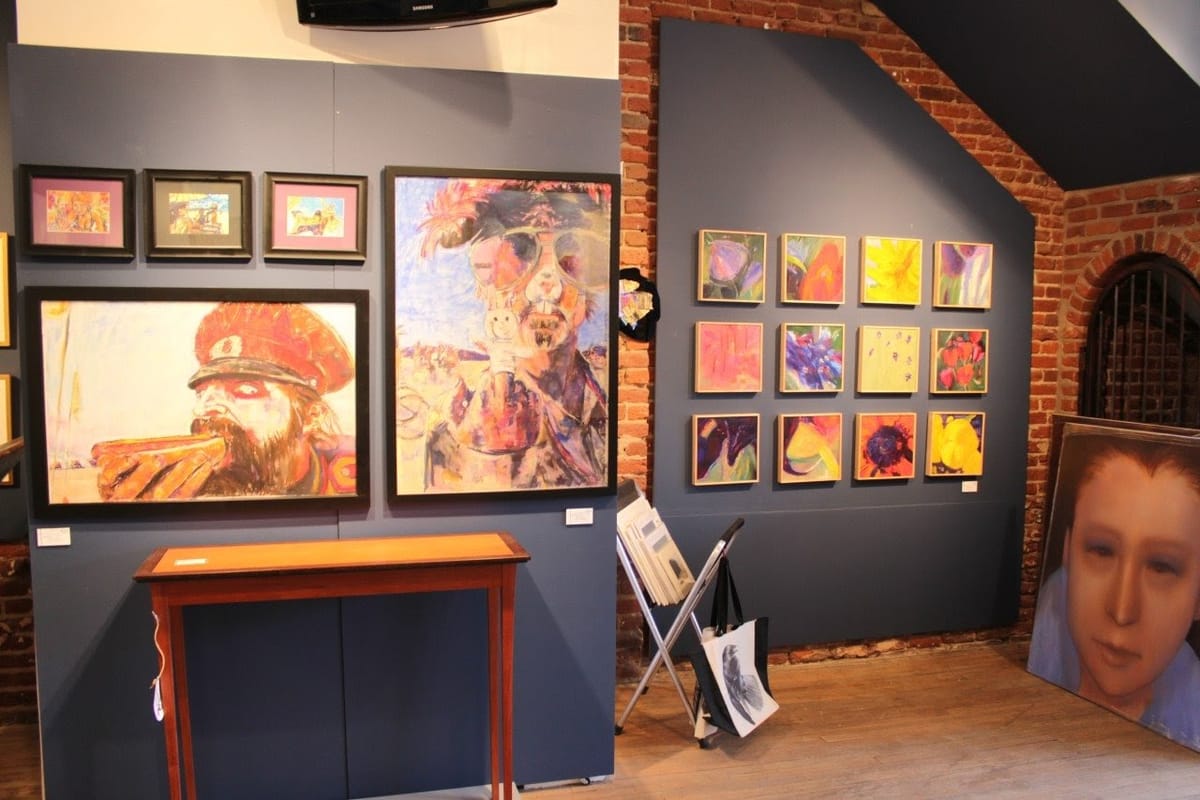 Carla Wright Gallery dining area