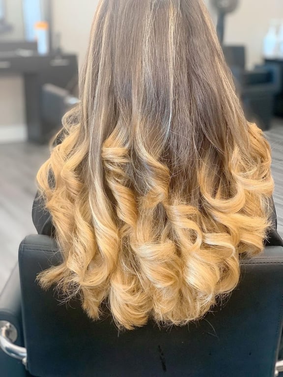 Cut N Frame Salon