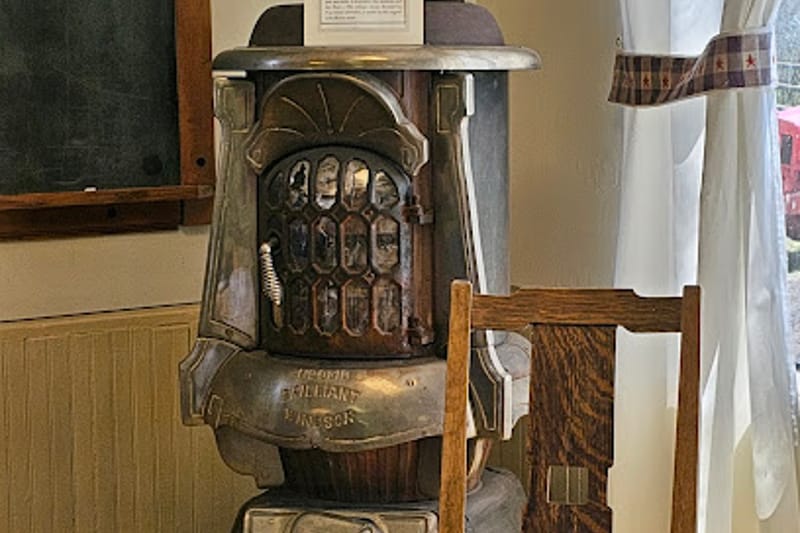 Hilltop Schoolhouse attraction in Parker, Colorado
