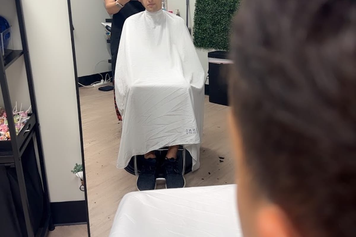 Barber cuts by Farah exterior entrance