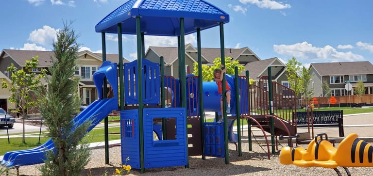 Sierra Ridge Parks atmosphere and seating