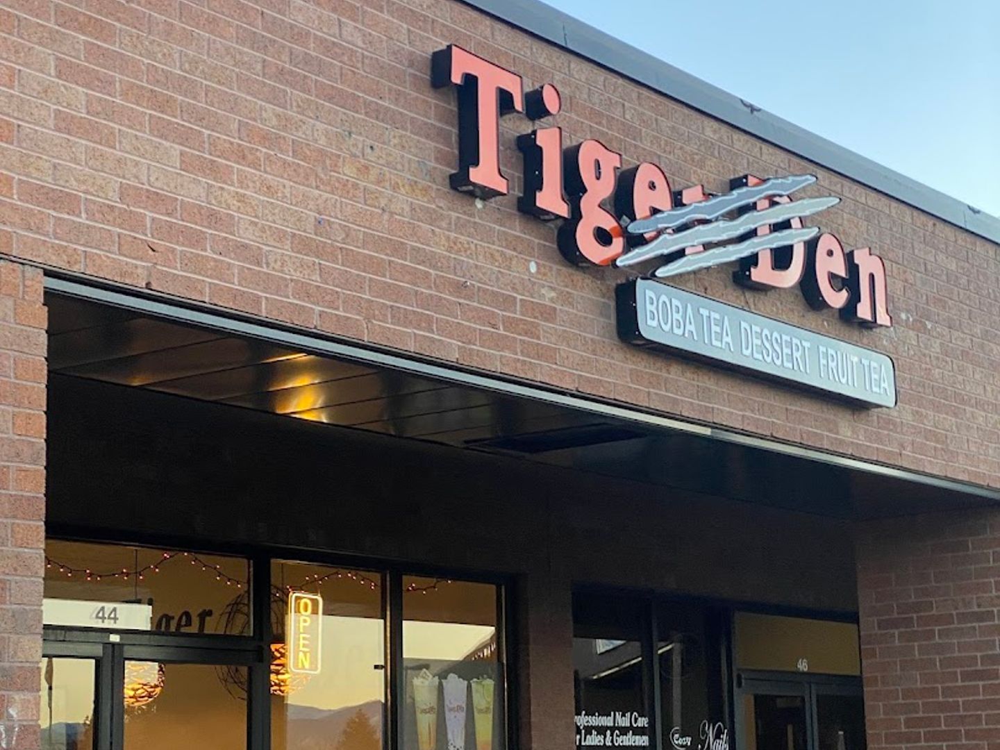 Tiger Den Tea House coffee shop in Highlands Ranch, Colorado