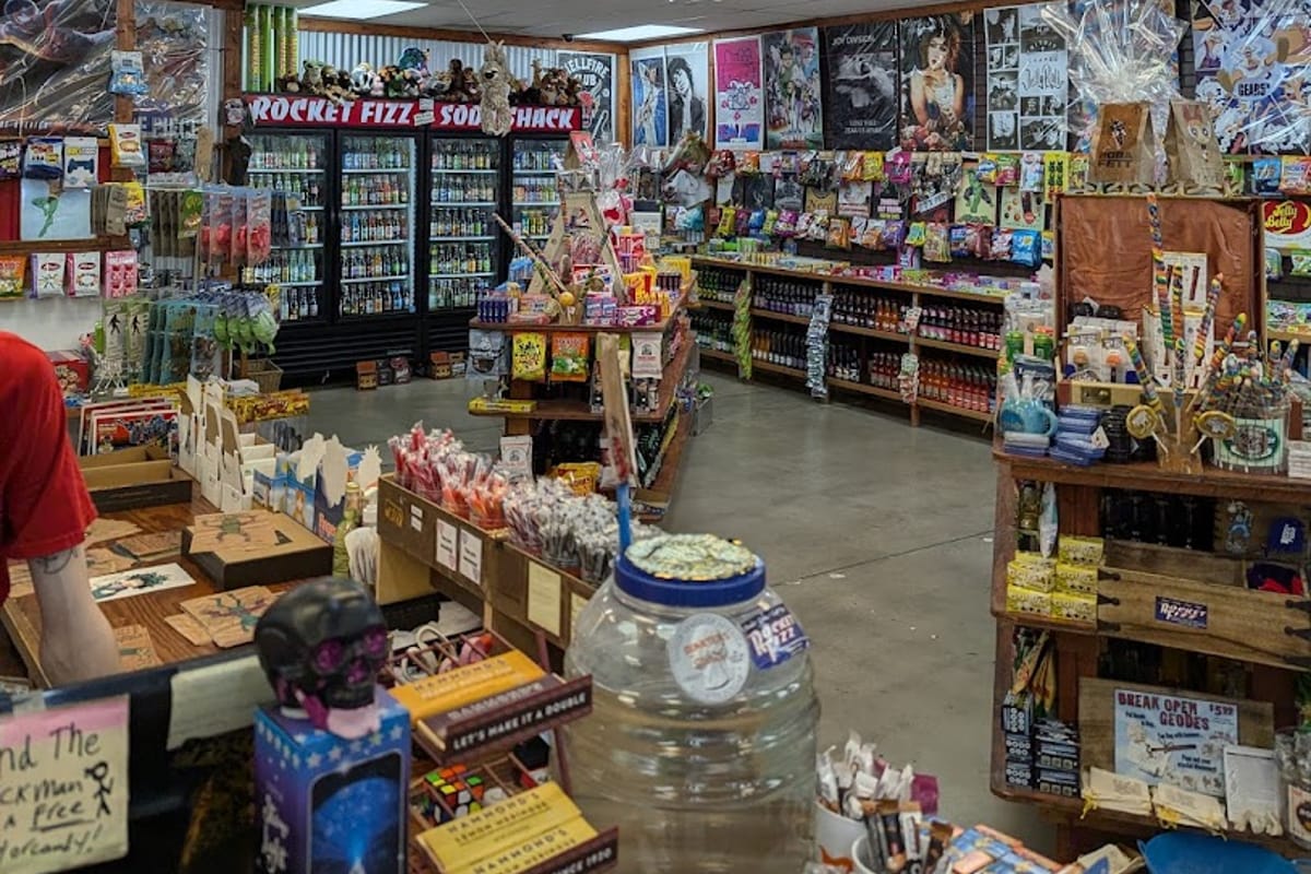Rocket Fizz Parker atmosphere and seating
