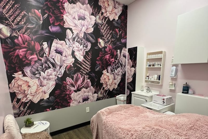 Amor Beauty Bar & Waxing Studio salon in Highlands Ranch, Colorado