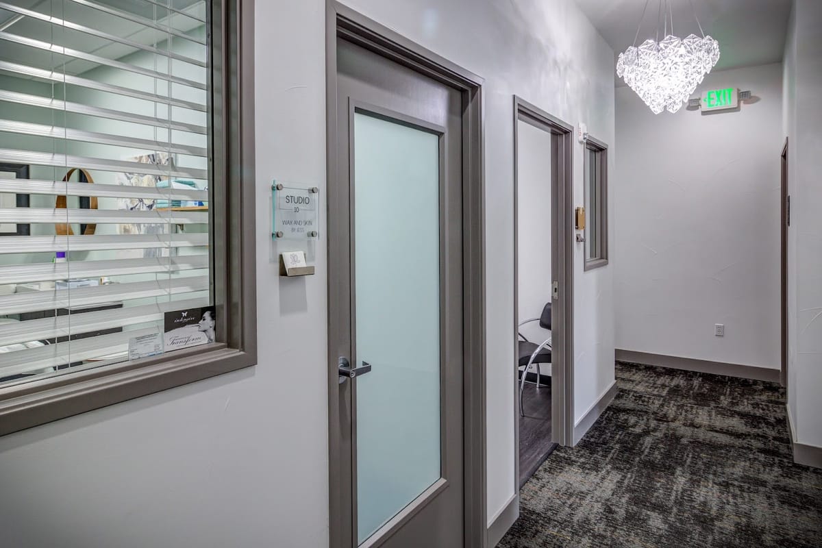 Vesper Salon Studios featured offerings