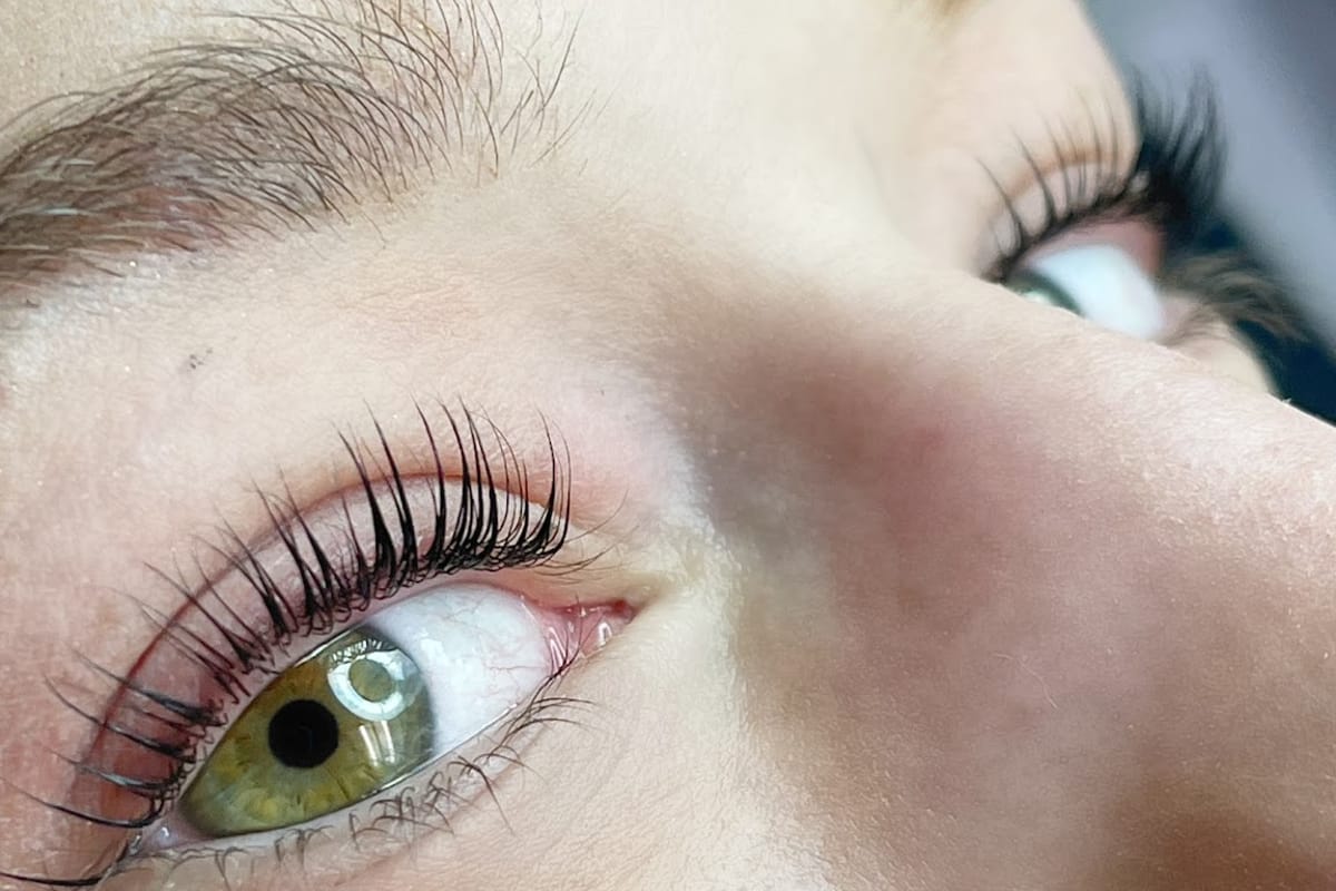 Looks and Lashes by Lex dining area
