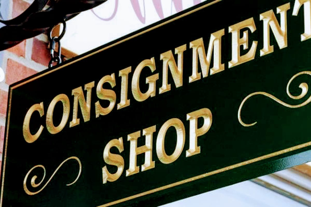 Castle Rock Consignment atmosphere and seating