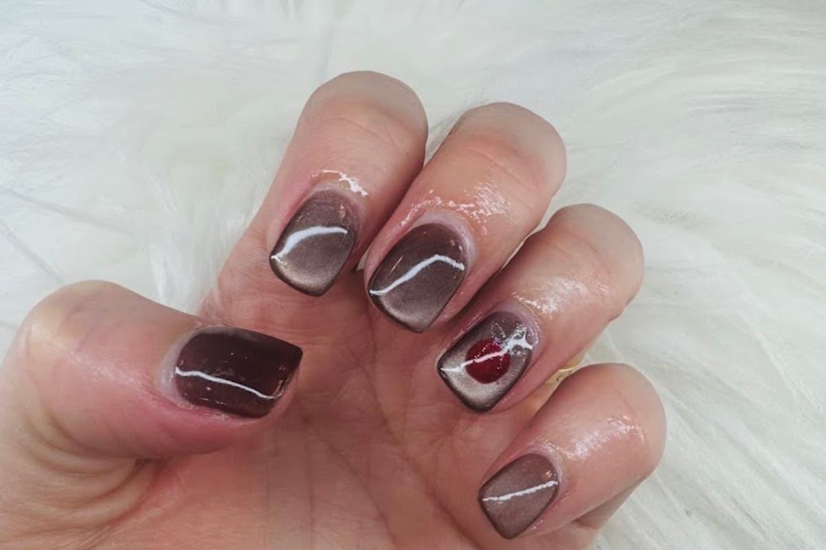 Luxury Nails and Spa dining area