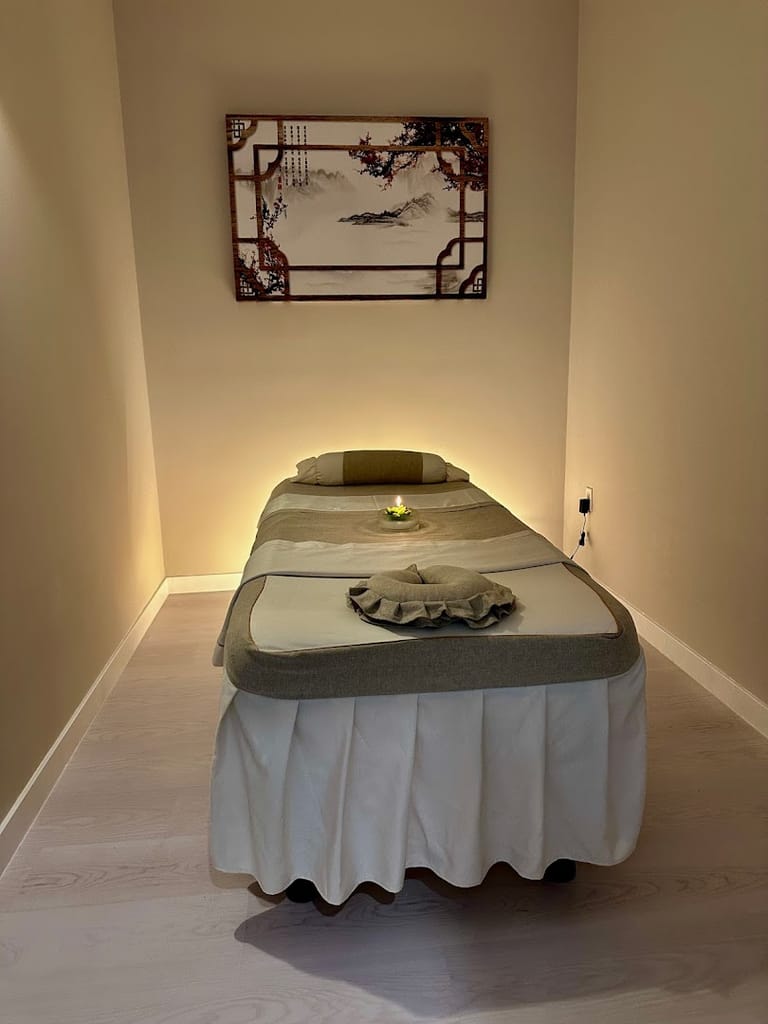 TC Massage dining area