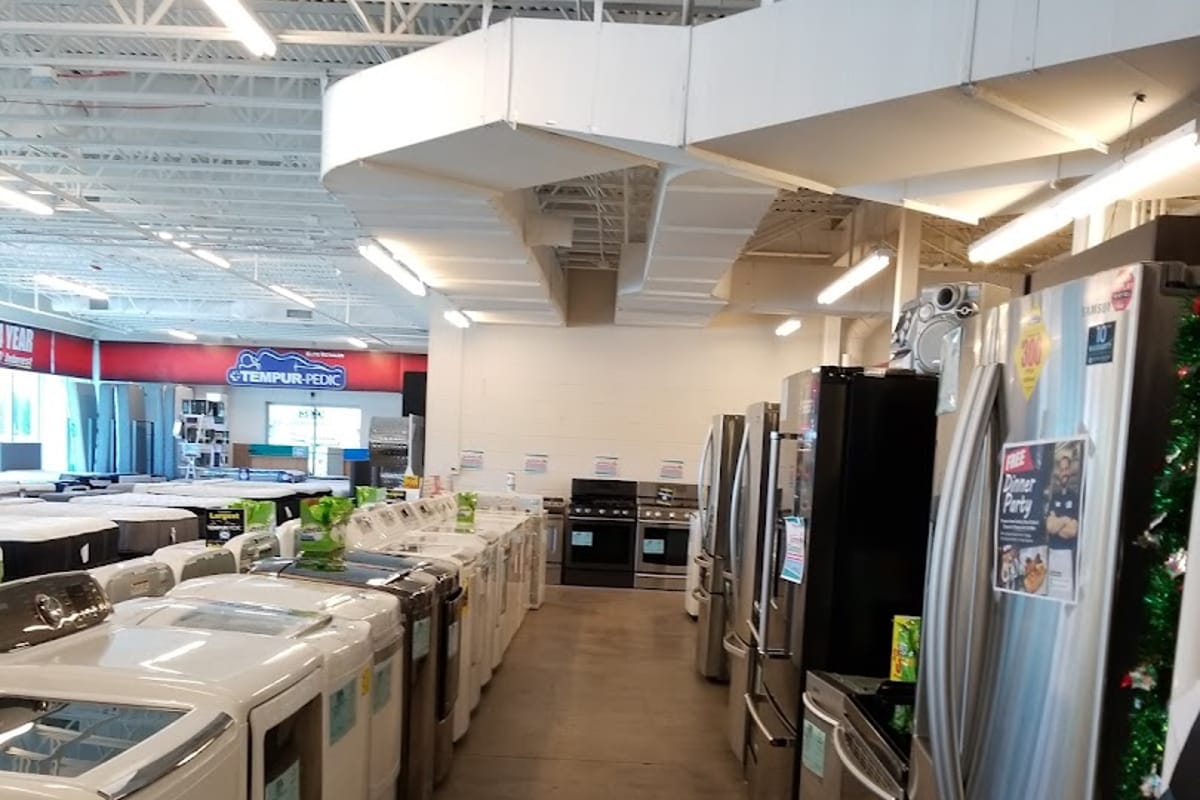 Appliance Factory atmosphere and seating
