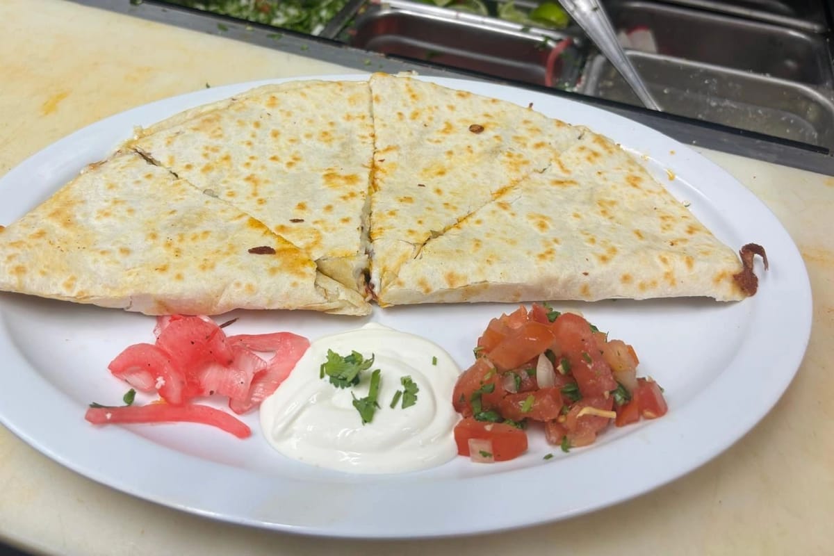 Venalonzo's Tacos - Parker atmosphere and seating