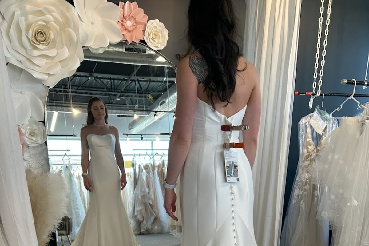 Front Range Bridal dining area
