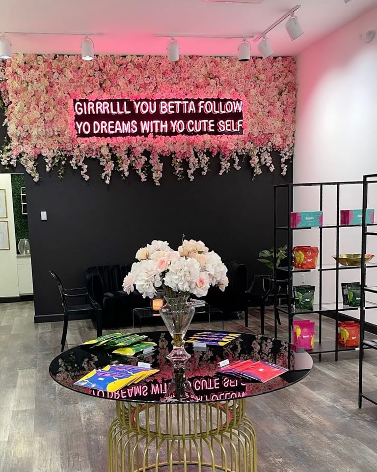 Flawless Health and Beauty Bar dining area