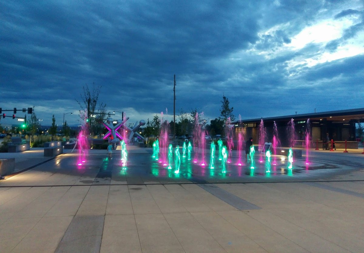 Discovery Park atmosphere and seating
