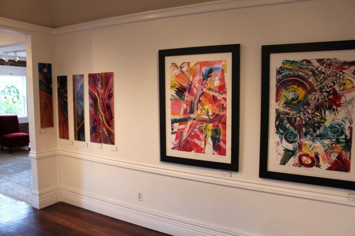 Carla Wright Gallery atmosphere and seating