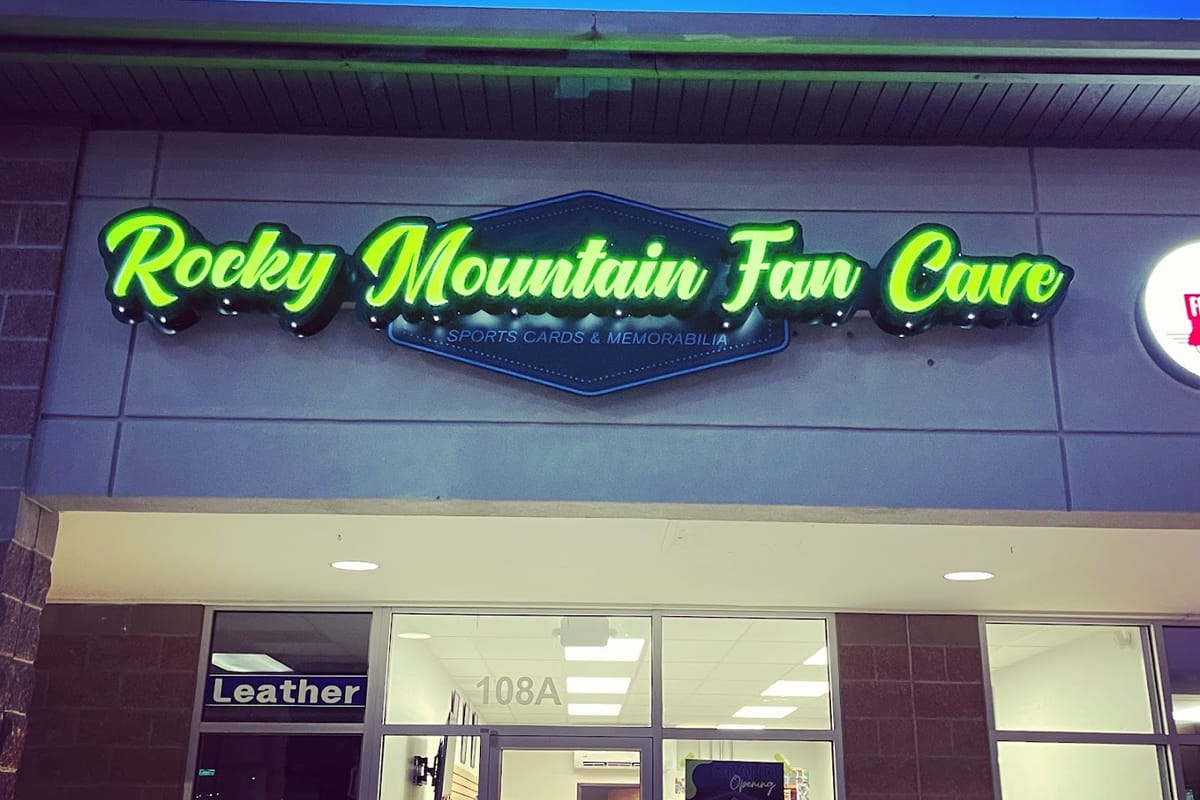 Rocky Mountain Fan Cave dining area