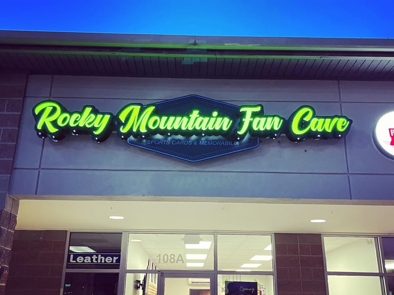 Rocky Mountain Fan Cave dining area