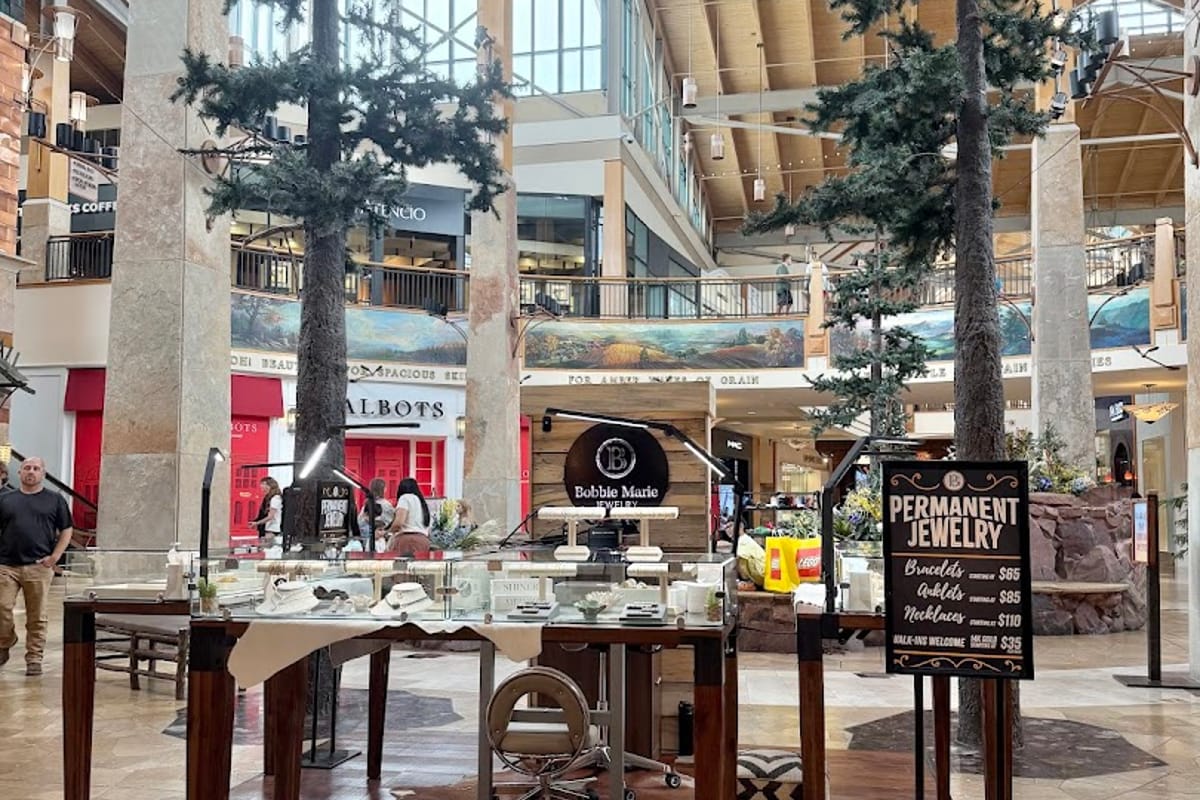 Interior view of Bobbie Marie Jewelry & Permanent Jewelry
