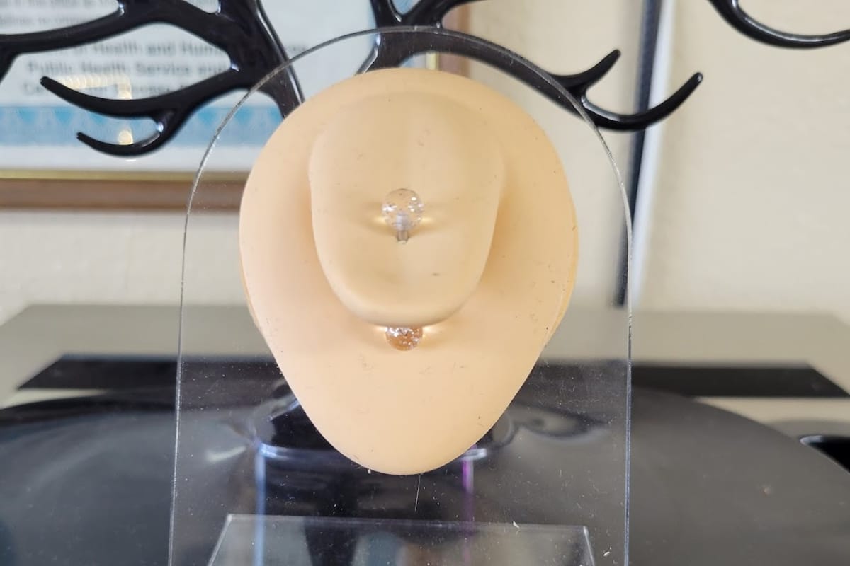 Dynamic Piercing & Tattoo exterior entrance