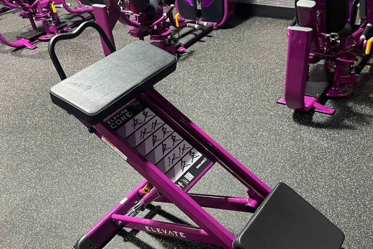 Planet Fitness exterior entrance