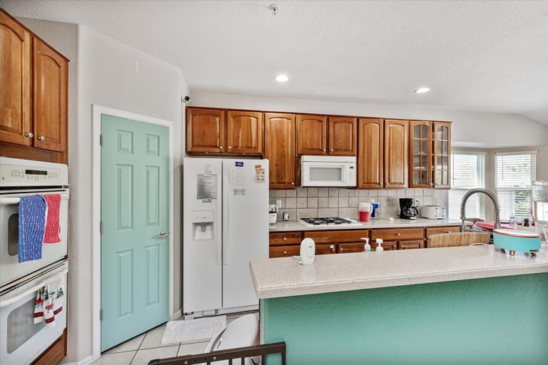 Castle Rock Tarpan Place - Assured Senior Living 2 dining area