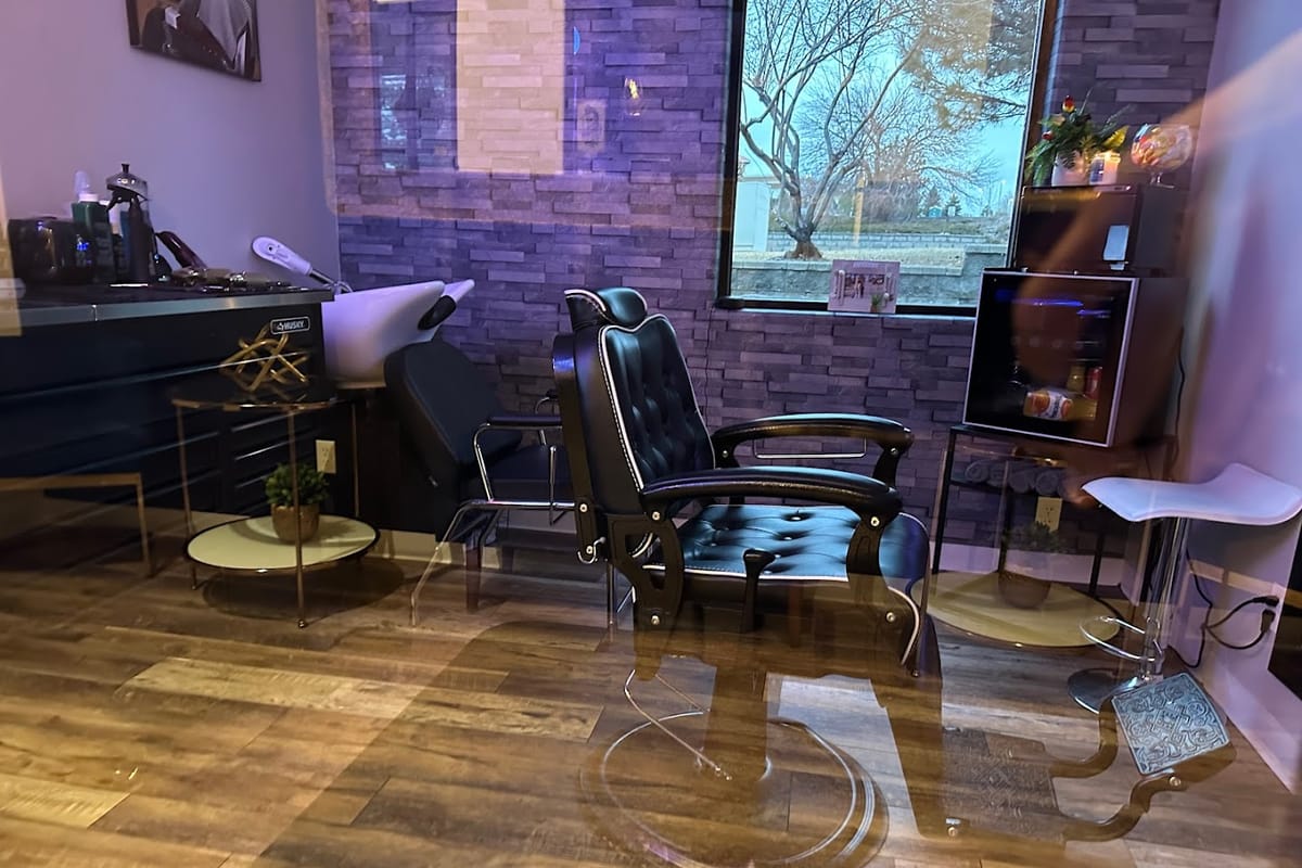 Interior view of Joni’s Gentleman's Cuts