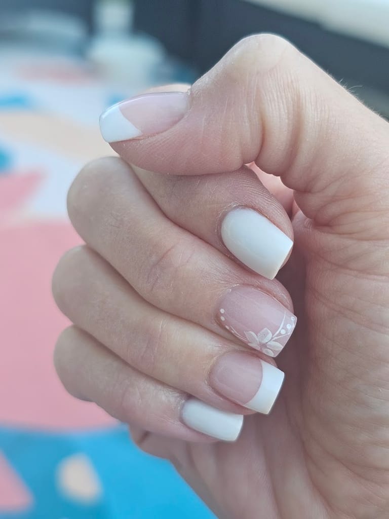 Magic Nails Highlands Ranch featured offerings