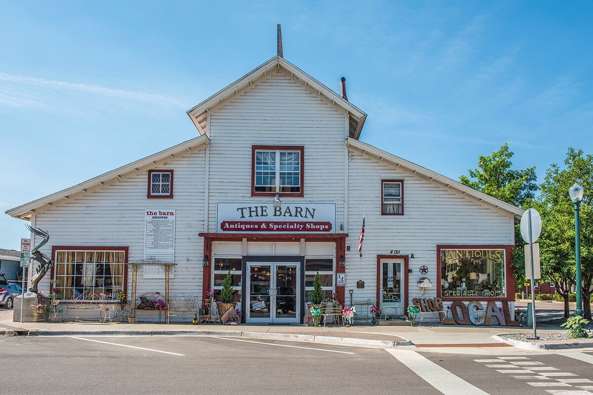 The Barn Antiques and Specialty Shops atmosphere and seating
