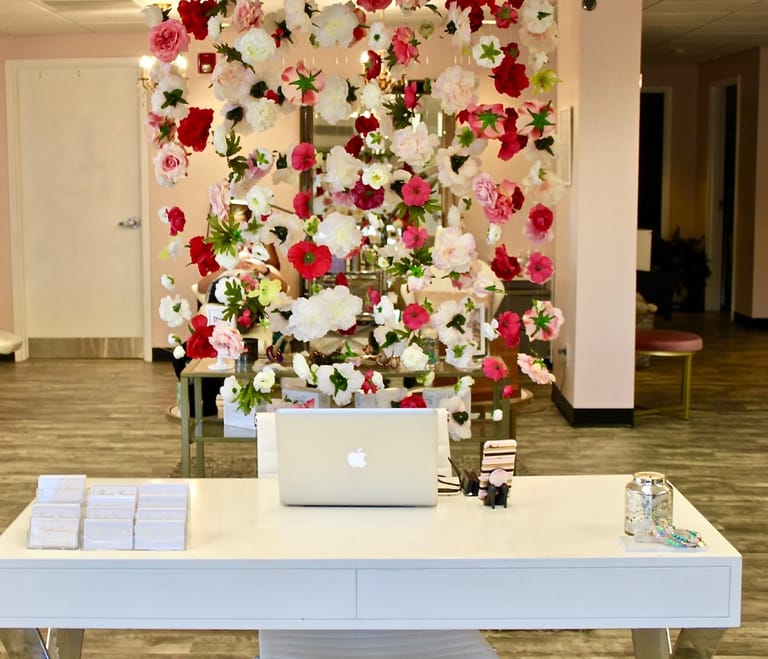 Beauty Lounge atmosphere and seating
