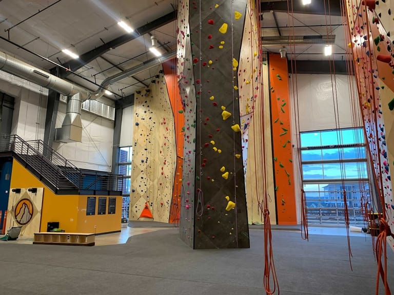 Ubergrippen Indoor Climbing Crag dining area