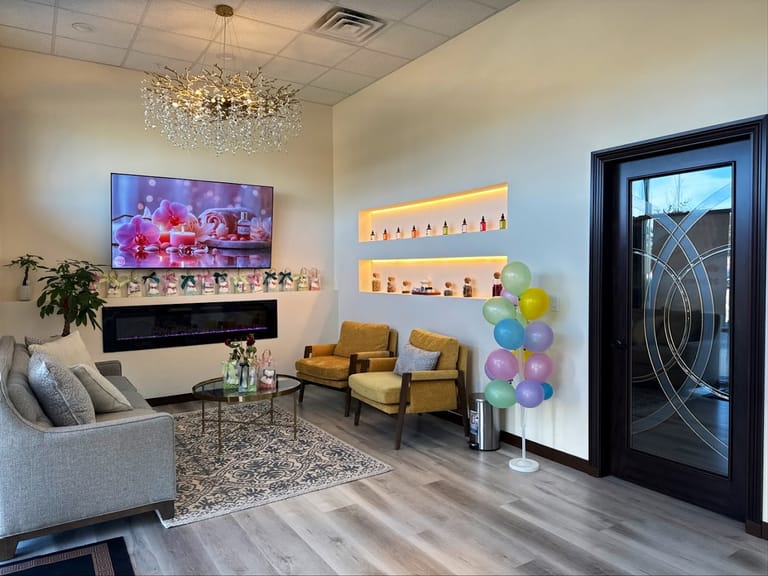 Sunflower Massage atmosphere and seating