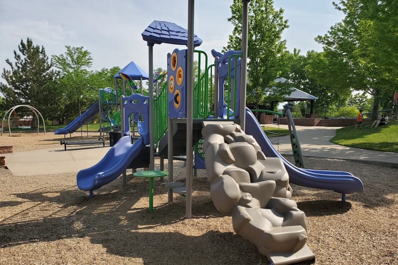 Redstone Park park in Littleton, Colorado