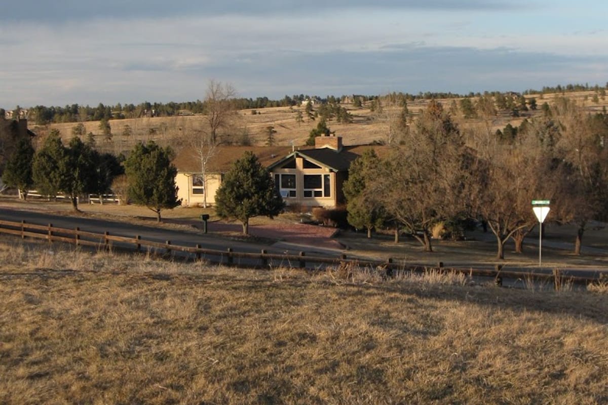 Pinery Park exterior entrance