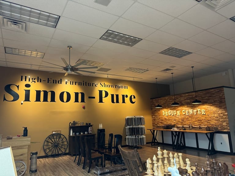 Simon-Pure Amish Furniture exterior entrance