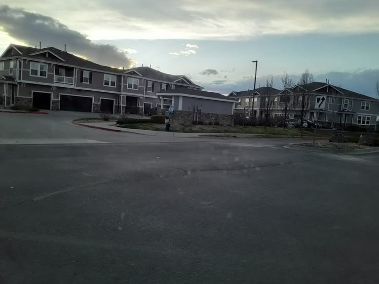 Prairie Walk Condos at Cherry Creek atmosphere and seating
